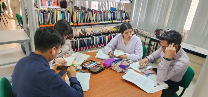 Ofrece el SAC de Filosofía y Letras UATx Asesoría para Mejorar Dominio del Inglés y Francés - AlternativaTlx