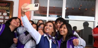 También inauguró los trabajos de remodelación de las salas audiovisual y de maestros -AlternativaTlx