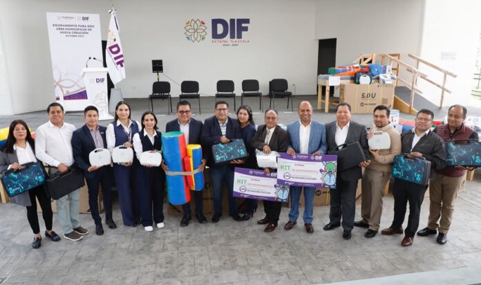 Con Entrega de Equipo A 10 UBR Municipales, SEDIF Fortalece el Servicio -AlternativaTlx