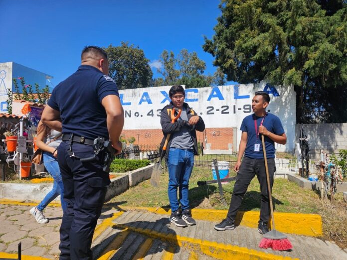 El Ayuntamiento de Tlaxcala de Xicohténcatl Refuerza Operativos en Panteones de la Capital por la Temporada de Día de Muertos -AlternativaTlx