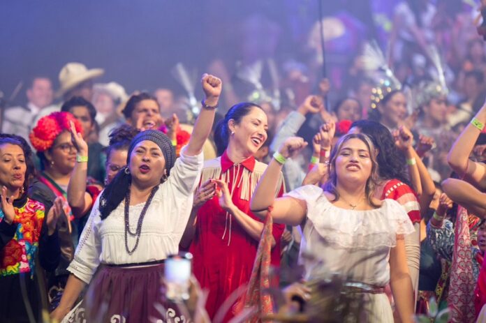 El Talento de Dos Mil niñas, Niños y Jóvenes de Semilleros Creativos de todo el País se une en el Auditorio Nacional -AlternativaTlx