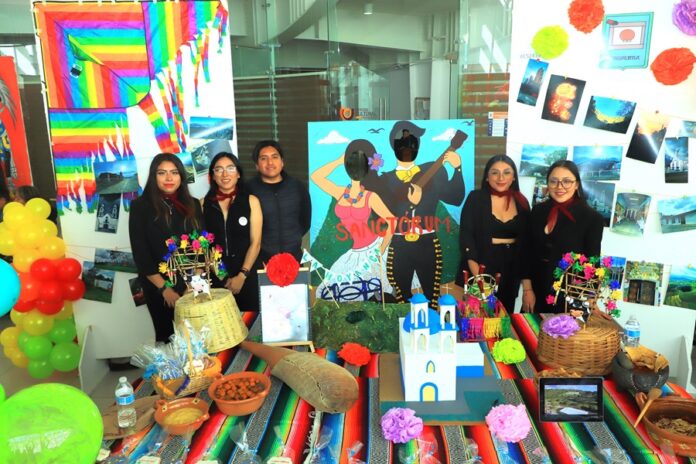 Estudiantes de Turismo Internacional de la UATx Organizan Tercera Expo Turismo: Pueblos Tlaxcaltecas, Identidad Cultural - AlternativaTlx