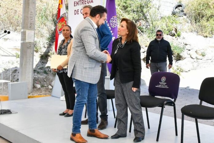 Inauguran Salvador Santos Cedillo y Lorena Cuéllar Cisneros Obras Públicos y Educativas en Huamantla -AlternativaTlx