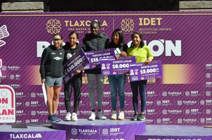 Invade Marea Morada Calles de Tlaxcala con el Medio Maratón Internacional Tlaxcallan -AlternativaTlx