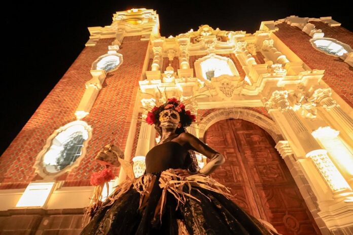 Invitan a Visitar Proyecto “Amados por Siempre Tlaxcala“ en el Zócalo Capitalino -AlternativaTlx