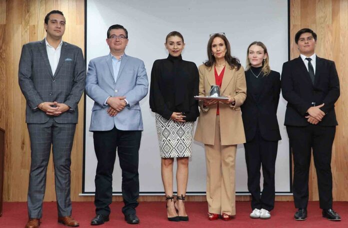 La Etiqueta y el Protocolo, más Allá de ser sólo un Conjunto de Reglas  -AlternativaTlx