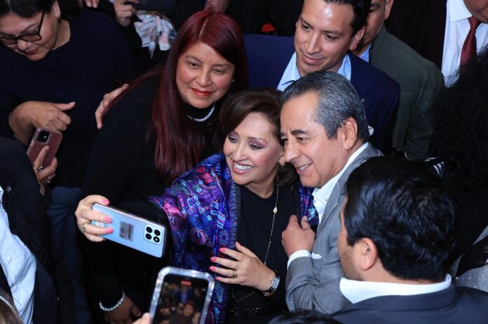 Asiste Gobernadora a Informe de 100 Días de Alcalde de Tlaxcala -AlternativaTlx