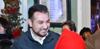 En una Noche de Alegría y Música, Inaugura el Presidente de Huamantla Salvador Santos Cedillo la Aldea Mágica 2024 -AlternativaTlx