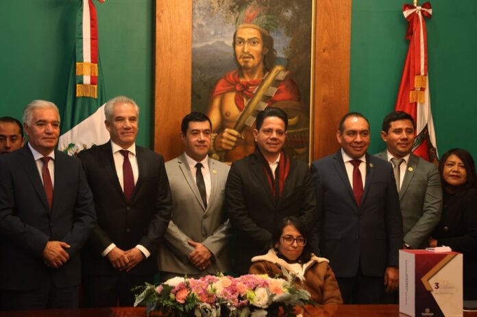 Entrega Secretario de Gobierno Tercer Informe de la Gobernadora Lorena Cuéllar al Congreso Local -AlternativaTlx