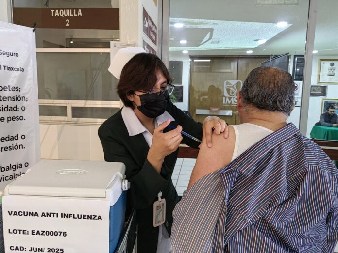 Recomienda IMSS Tlaxcala Vacunarse para Evitar Complicaciones por Enfermedades Respiratorias  -AlternativaTlx