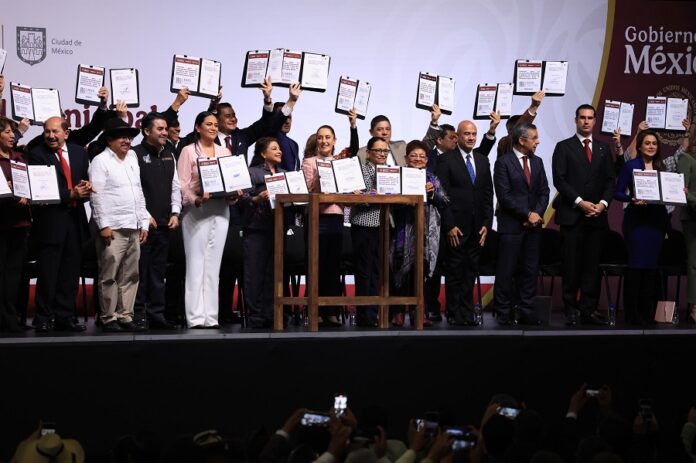 Acuden Gobernadora y Alcaldes de Tlaxcala a Encuentro con Presidenta Sheinbaum -AlternativaTlx