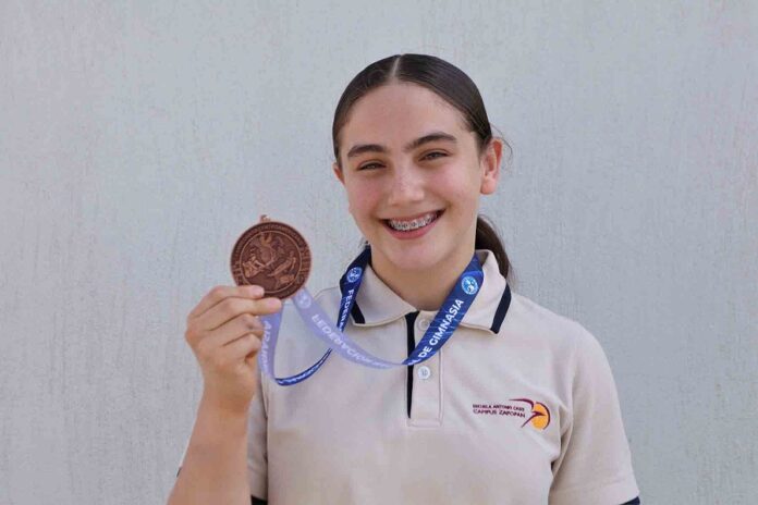 Alumna de la UAG Destaca en Gimnasia Artística -AlternativaTlx