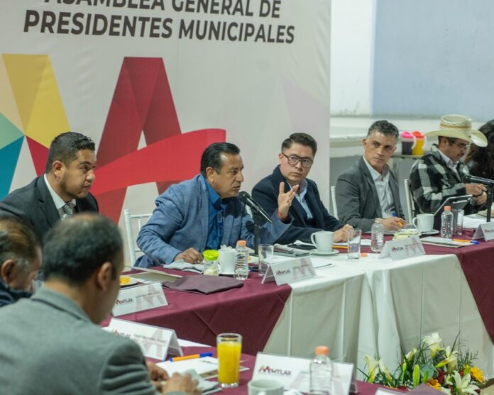 Comparte Alfonso Sánchez ante Homólogos de AAMTLAX Políticas Públicas Implementadas en la Capital -AlternativaTlx