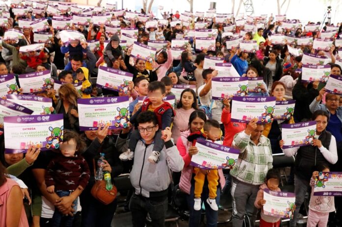 Cumple SEDIF con la Primera Infancia: Entrega Becas -AlternativaTlx