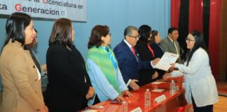Entrega Rector de la UATx Constancia de Estudios a 113 Egresados de Cirujano Dentista - AlternativaTlx