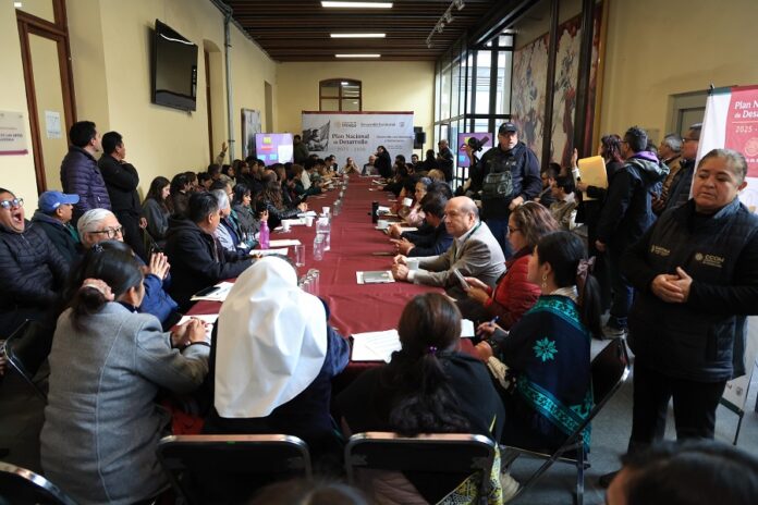 Pone en Marcha Gobernadora Foro de Participación Ciudadana para Elaborar el Plan Nacional de Desarrollo 2025-2030 -AlternativaTlx