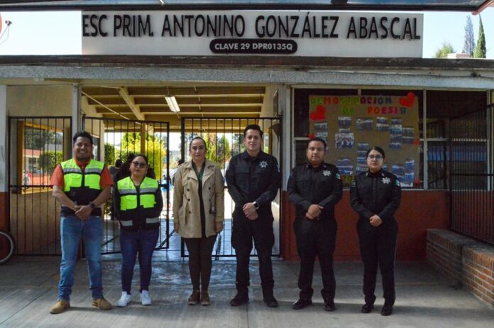 Acercamiento con Escuelas de Zacatelco para Prevenir Emergencias con Eficiencia- AlternativaTlx
