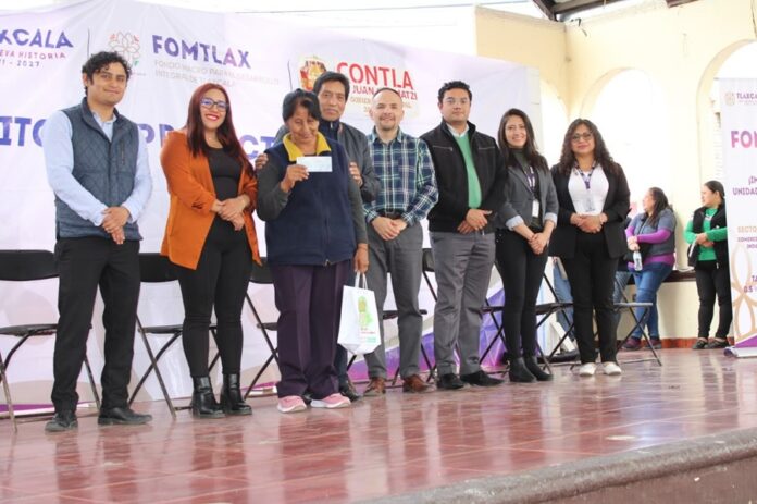 Entrega FOMTLAX Cheques a Emprendedores del Municipio de Contla- AlternativaTlx