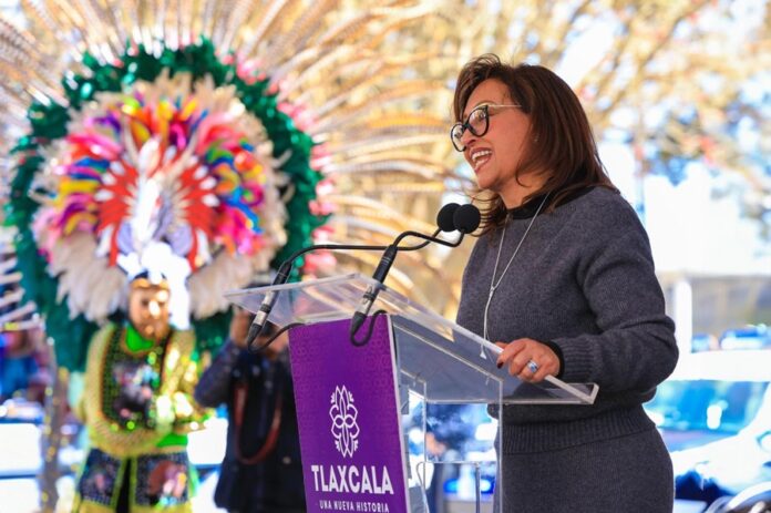 Entrega Gobernadora Lorena Cuéllar Ambulancia a Yauhquemehcan- AlternativaTlx