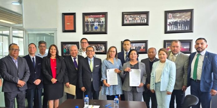 La UATx y el STUAT Firman Contrato Colectivo de Trabajo 2025 - AlternativaTlx
