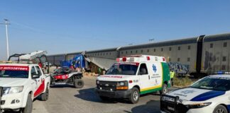 Policía de Huamantla Atiende Percance entre Tren y Tráiler; PC Brinda Auxilio a Dos Lesionados- AlternativaTlx