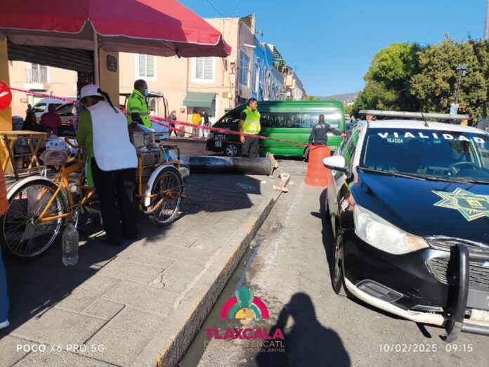 Policía Municipal de Tlaxcala de Xicohténcatl Atiende Incidente Vial en la Colonia Centro- AlternativaTlx