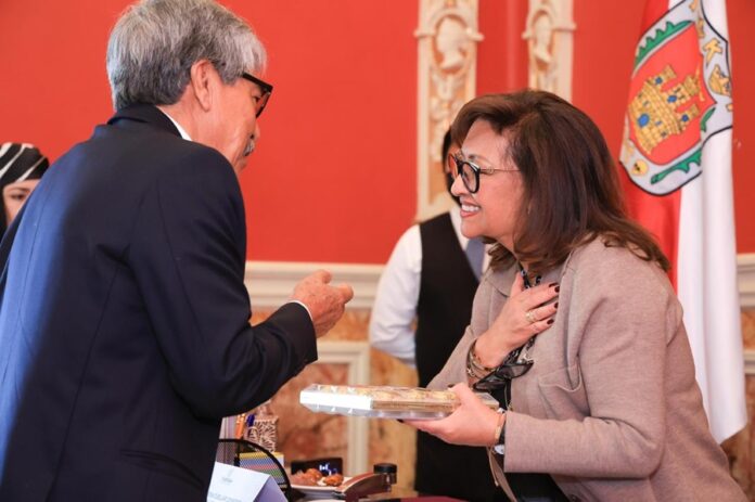 Recibe Gobernadora a Ciudadanos en Palacio de Gobierno- AlternativaTlx 