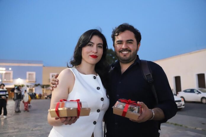 Tlaxcaltecas Celebran con Mucho Entusiasmo el Día del Amor y la Amistad- AlternativaTlx