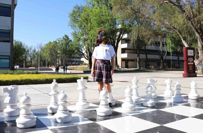 Alumna ajedrecista de la UAG se prepara para competencias internacionales - AlternativaTlx Alumna ajedrecista de la UAG se prepara para competencias internacionales - AlternativaTlx