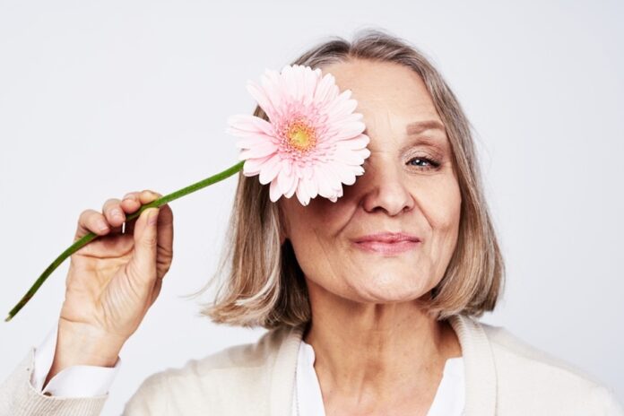 Más de 40 Síntomas afectan la Calidad de Vida de Mujeres que Viven el Climaterio y la Menopausia - AlternativaTlx