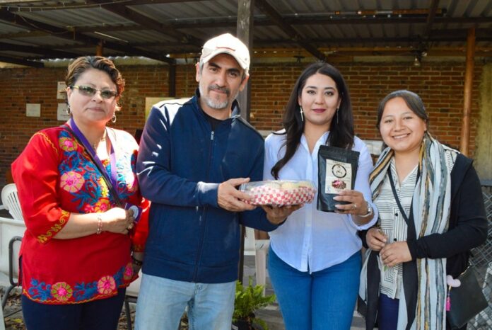Empresa “Huevo Real” como Ejemplo de Crecimiento y Emprendimiento en Zacatelco- AlternativaTlx Empresa “Huevo Real” como Ejemplo de Crecimiento y Emprendimiento en Zacatelco- AlternativaTlx