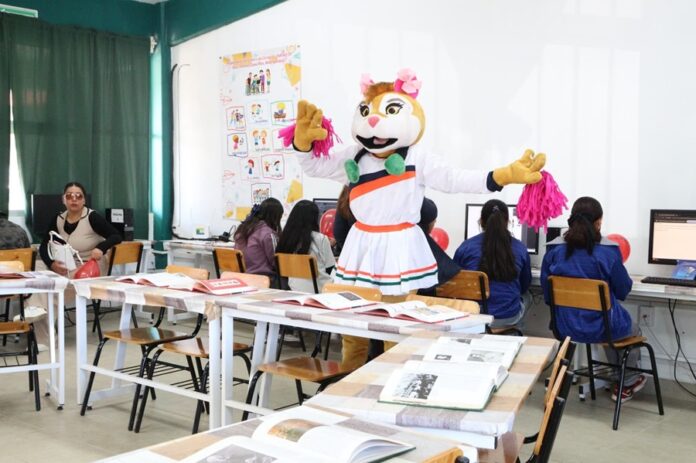 Estudiantes de Secundaria Participan en “Un Día en CECYTE–EMSaD”- AlternativaTlx 