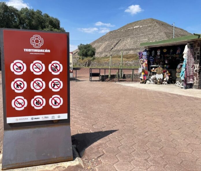 La Zona Arqueológica de Teotihuacan Luce Nueva Imagen Gráfica en Cédulas y Señalética - AlternativaTlx