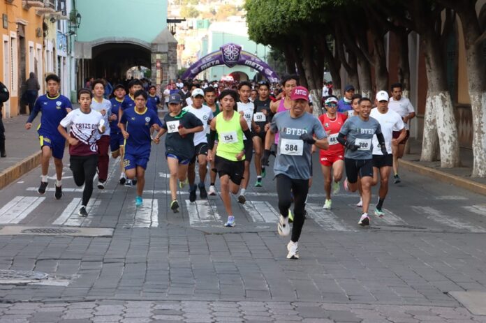 Participan Cerca de 2 Mil Personas en Carrera por la Paz y Contra las Adicciones- AlternativaTlx Participan Cerca de 2 Mil Personas en Carrera por la Paz y Contra las Adicciones- AlternativaTlx