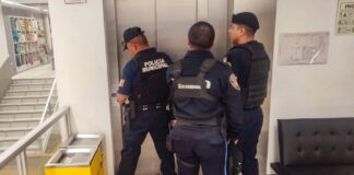 Protección Civil y Policía de Huamantla Rescatan a Madre y Dos Menores Atrapados en Ascensor de Tienda Departamental- AlternativaTlx  