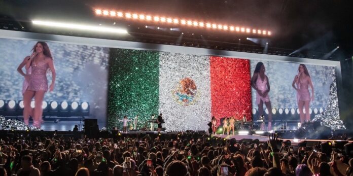 Shakira se entrega hasta las Lágrimas al Público Mexicano en el Tercero de sus Siete Sold Outs en CDMX - AlternativaTlx