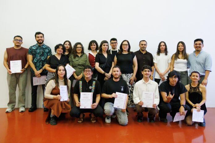 “Simulacros, Perlas, Montañas” Exhibe la Visión Única de 16 Jóvenes Miradas, a través de la Fotografía - AlternativaTlx