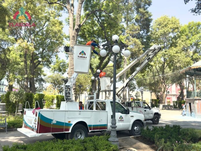 Trabaja Personal del Ayuntamiento de Tlaxcala en la Rehabilitación del Centro Histórico de Tlaxcala- AlternativaTlx 