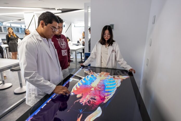 UAG inaugura innovador Centro Inmersivo de Educación en Salud - AlternativaTlx UAG inaugura innovador Centro Inmersivo de Educación en Salud - AlternativaTlx