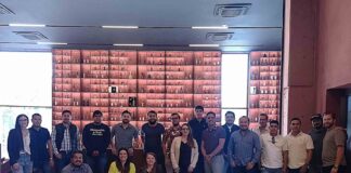 Alumnos de la UAG viven experiencia inmersiva en el Tequila Lab - AlternativaTlx