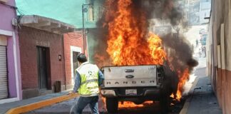 Atiende Protección Civil Municipal Incendio de Vehículo en la Capital Tlaxcalteca- AlternativaTlx 