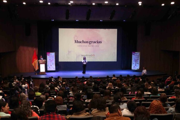 Dan consejos de cómo manejar y tratar el autismo en niños y adultos - AlternativaTlx Dan consejos de cómo manejar y tratar el autismo en niños y adultos - AlternativaTlx