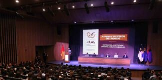 Distinguen a mejores alumnos y maestros de Ciencias de la Salud de la UAG - AlternativaTlx