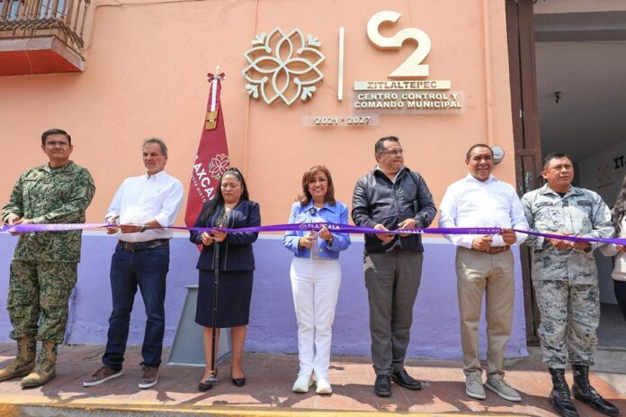 Entrega Gobernadora C2, Centro Comunitario, Obras Viales y Vivienda en el Municipio de Zitlaltepec- AlternativaTlx Entrega Gobernadora C2, Centro Comunitario, Obras Viales y Vivienda en el Municipio de Zitlaltepec- AlternativaTlx