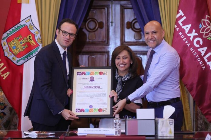 Entrega Tlaxcala Distintivos de Trabajo Digno; Grupo Modelo Reitera Compromiso con el Estado por los Próximos 100 Años- AlternativaTlx Entrega Tlaxcala Distintivos de Trabajo Digno; Grupo Modelo Reitera Compromiso con el Estado por los Próximos 100 Años- AlternativaTlx