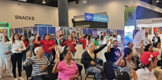 Estudiantes de Gerontología Social UATx refuerzan conocimiento y práctica en Festival del Adulto Mayor - AlternativaTlx