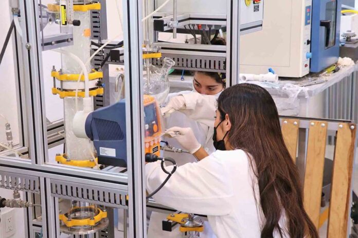 La Ingeniería Química se adapta a las necesidades regionales - AlternativaTlx