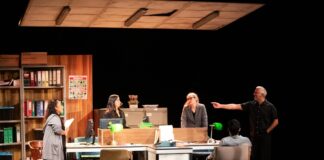 Parásitos Invaden Los Teatros del Centro Cultural del Bosque - AlternativaTlx