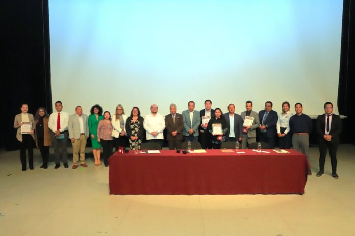 Presenta Ciencias de la Educación UATx su colección “Rutas Educativas Transdiciplinarias” - AlternativaTlx