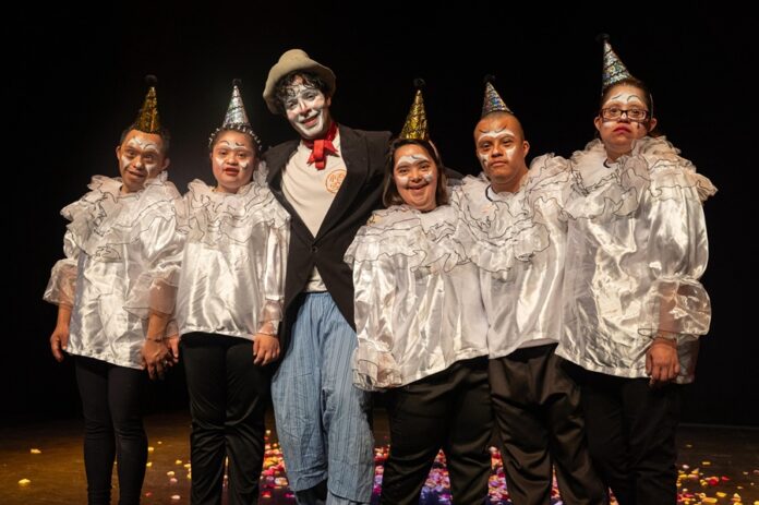 Síndrome de Clown Alza la Voz por la Inclusión y la Diversidad - AlternativaTlx